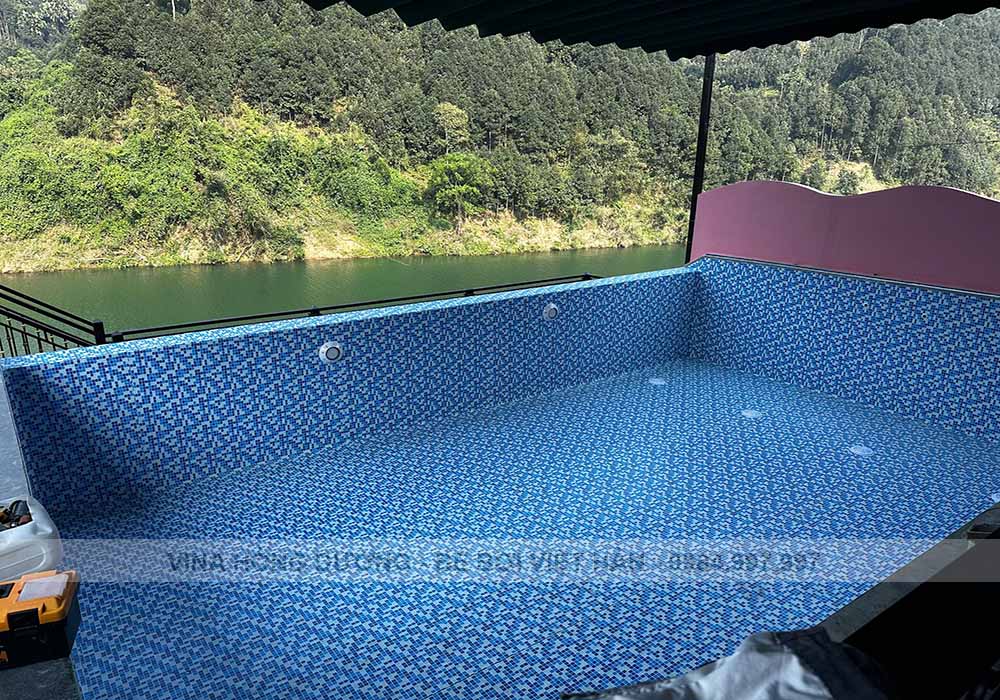 Sửa chữa bể Composite bị bong tróc, thấm nước tại Yên Bái